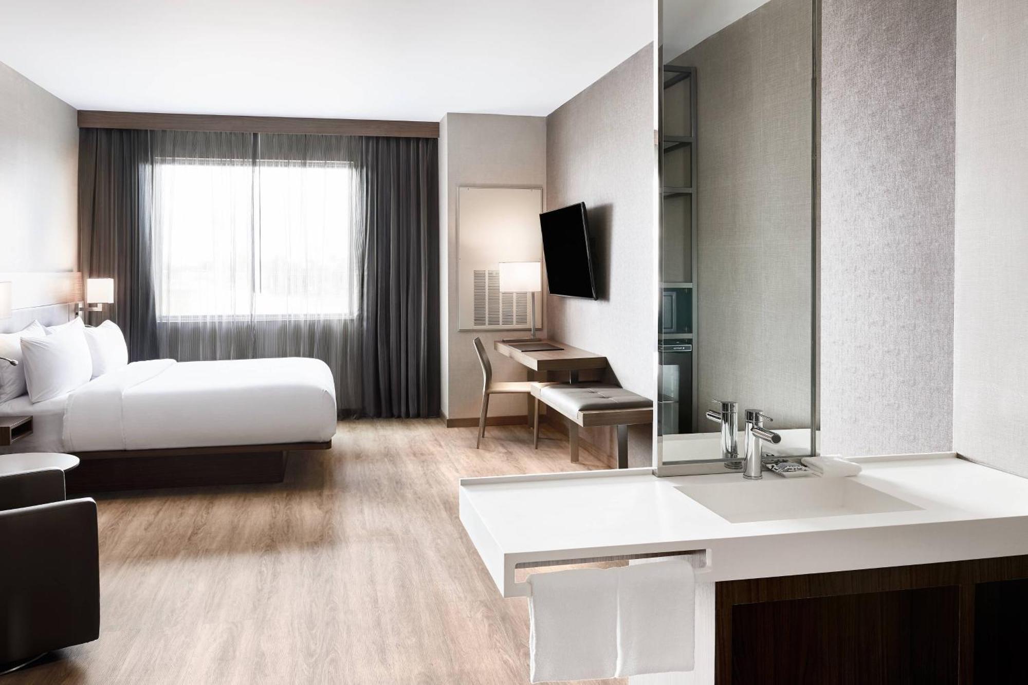 Ac By Marriott Miami Airport West/doral Hotel 4*